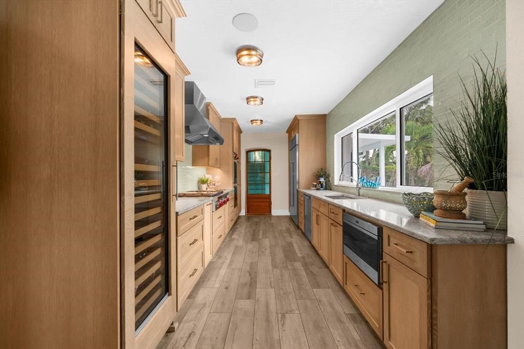 待售: $1,175,000 (4 贝兹, 3 浴室, 3272 平方英尺)