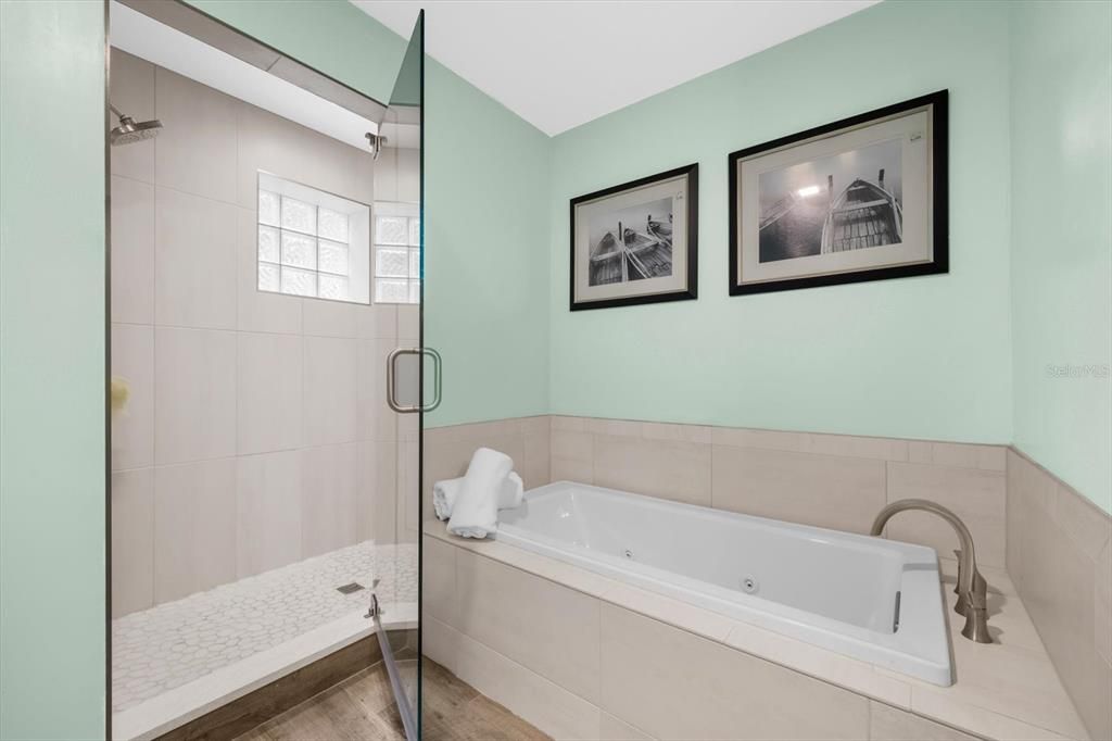 待售: $1,175,000 (4 贝兹, 3 浴室, 3272 平方英尺)