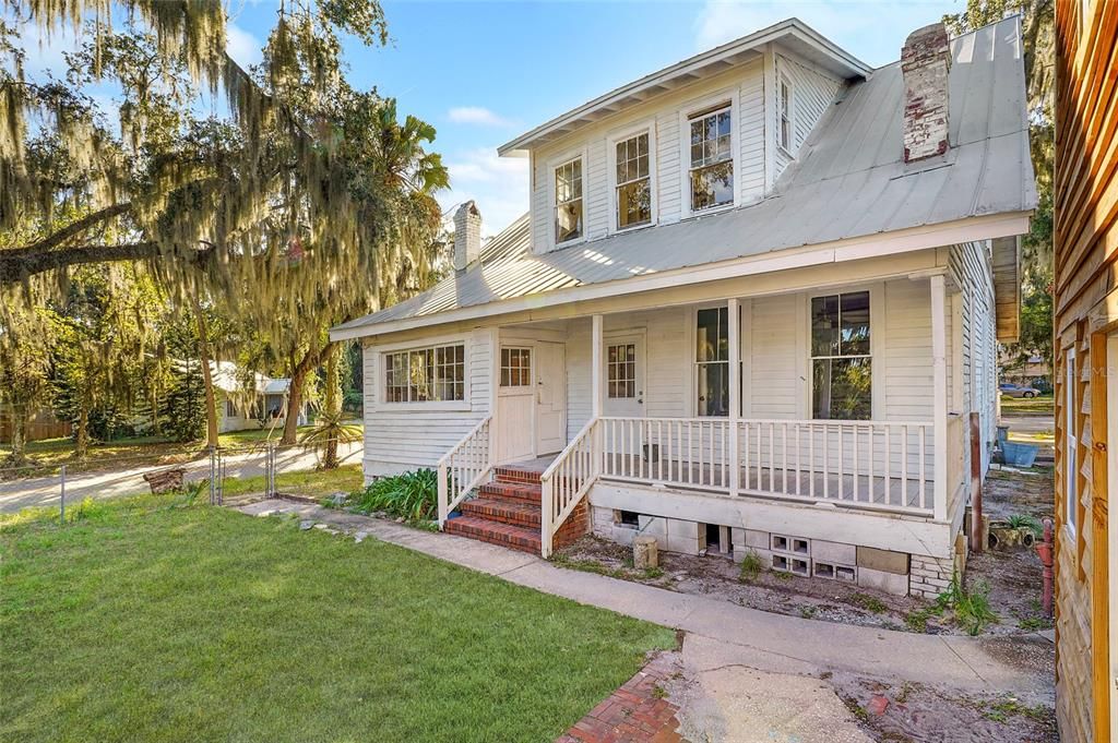 待售: $185,000 (4 贝兹, 2 浴室, 2129 平方英尺)