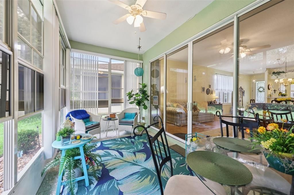 For Sale: $320,000 (3 beds, 2 baths, 1489 Square Feet)