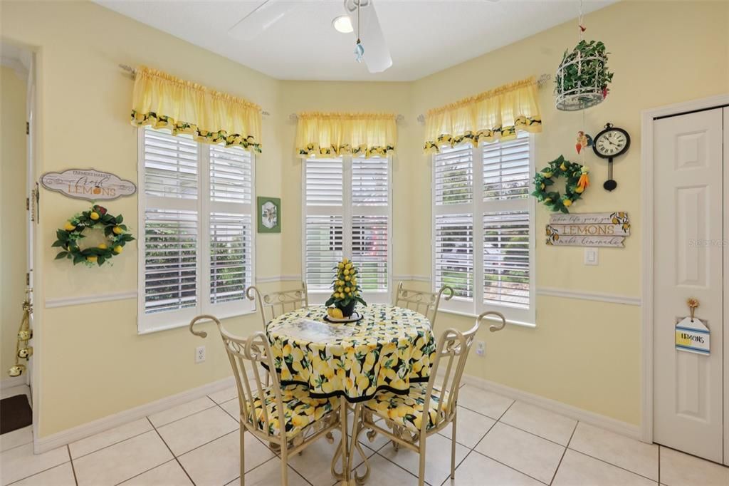 For Sale: $320,000 (3 beds, 2 baths, 1489 Square Feet)