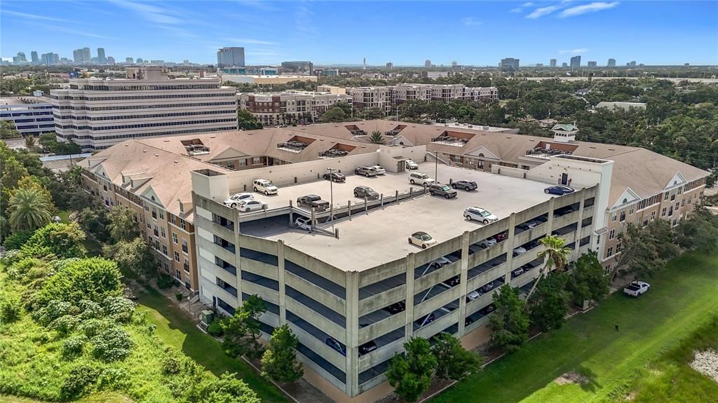 Active With Contract: $189,900 (1 beds, 1 baths, 696 Square Feet)