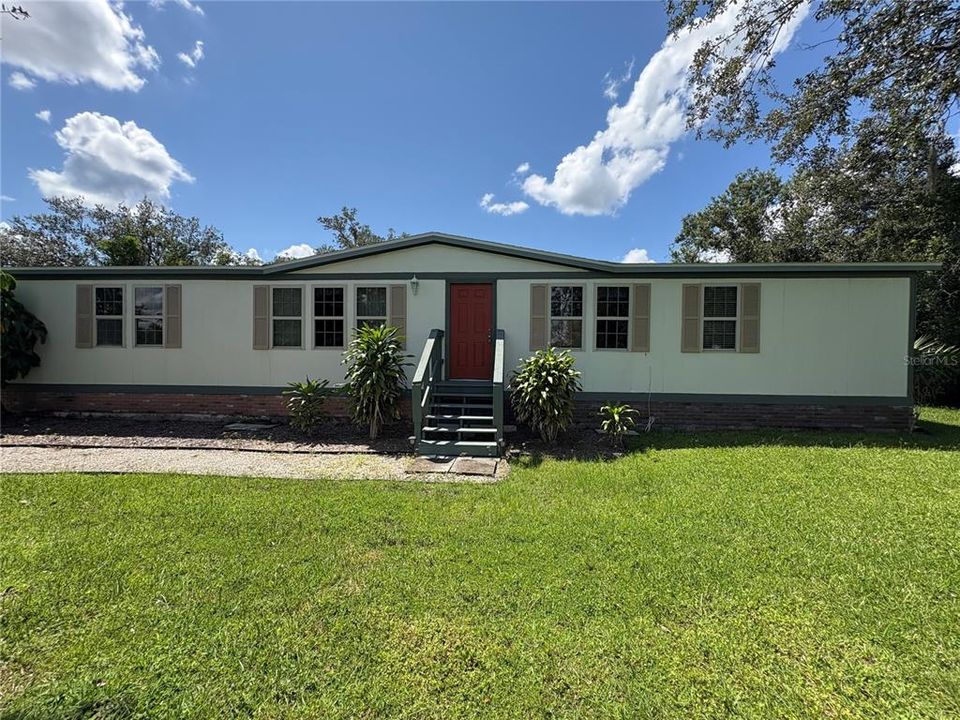For Sale: $224,900 (3 beds, 2 baths, 1728 Square Feet)
