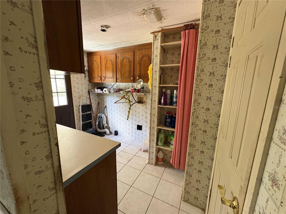 For Sale: $224,900 (3 beds, 2 baths, 1728 Square Feet)