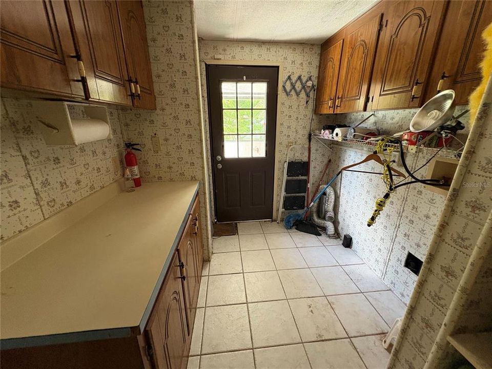 For Sale: $224,900 (3 beds, 2 baths, 1728 Square Feet)