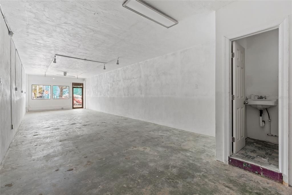 待售: $30,000 (0 贝兹, 0 浴室, 8008 平方英尺)