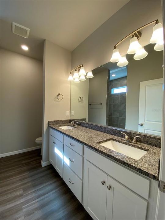 Под контрактом: $1,695 (3 спален, 2 ванн, 1601 Квадратных фут)