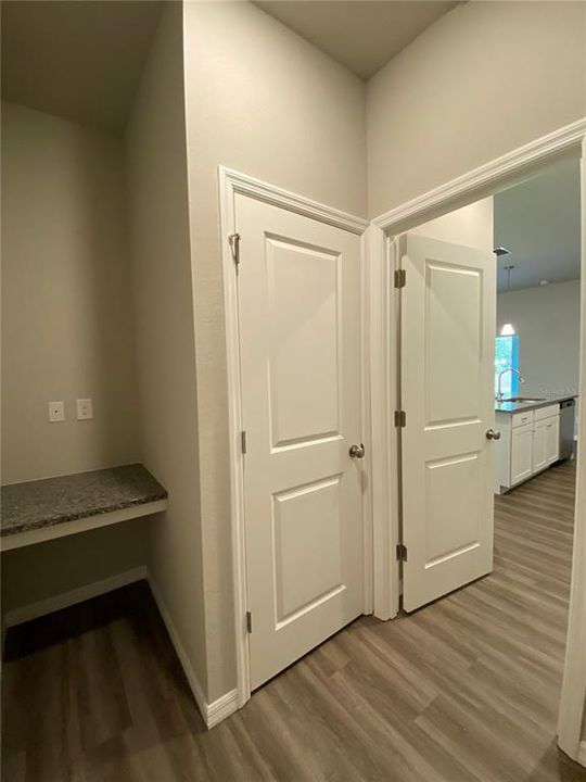 Под контрактом: $1,695 (3 спален, 2 ванн, 1601 Квадратных фут)