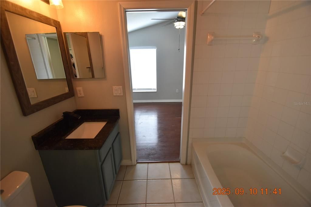 For Rent: $2,295 (4 beds, 3 baths, 1816 Square Feet)