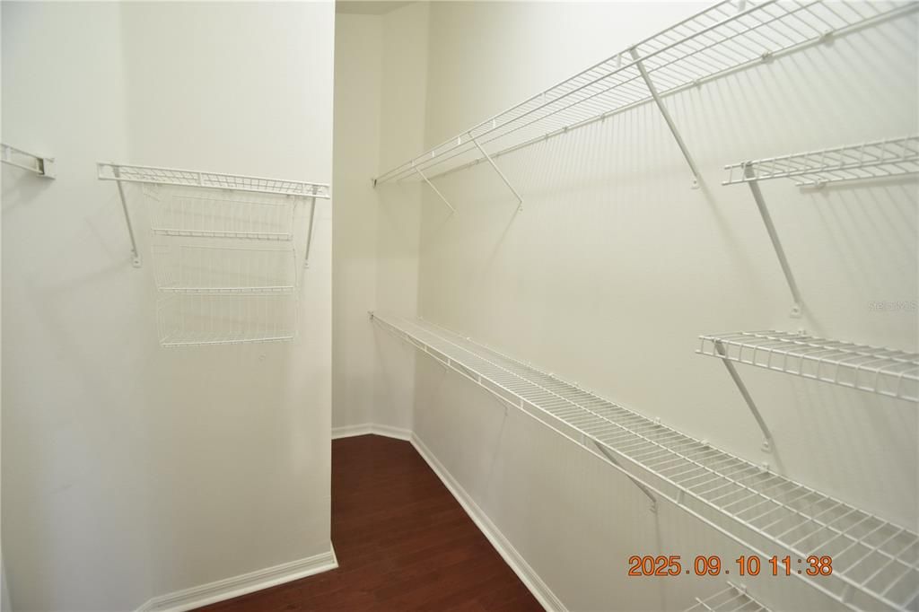 For Rent: $2,295 (4 beds, 3 baths, 1816 Square Feet)