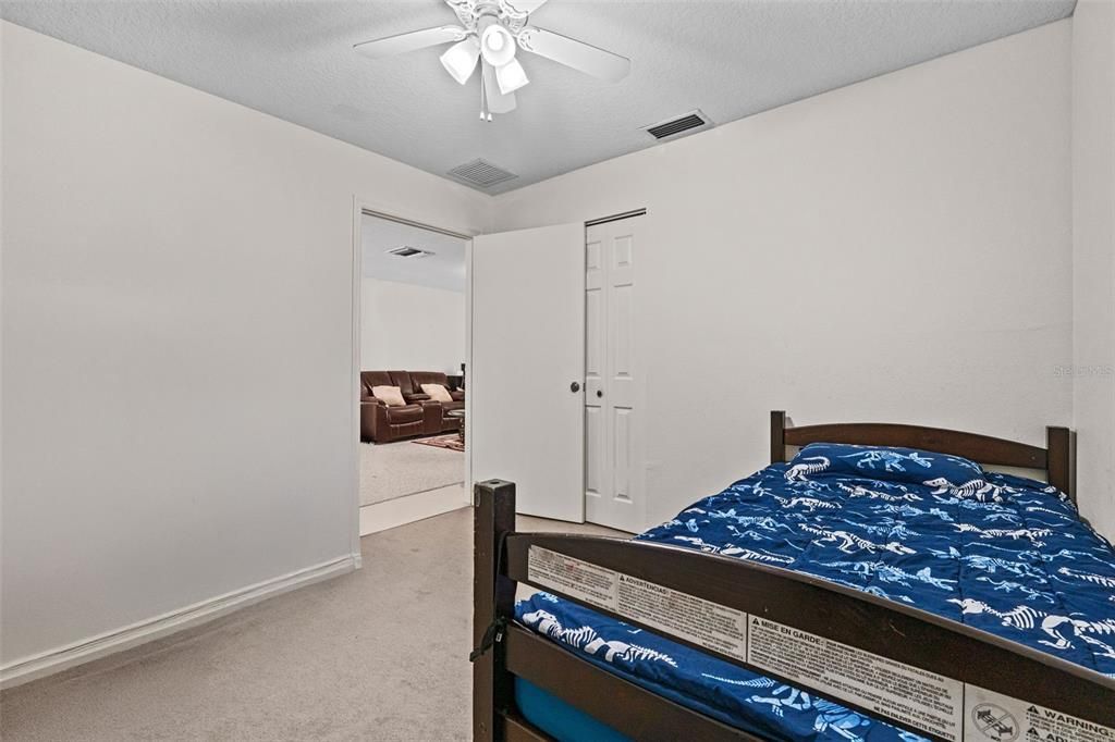 For Sale: $335,000 (5 beds, 2 baths, 1856 Square Feet)