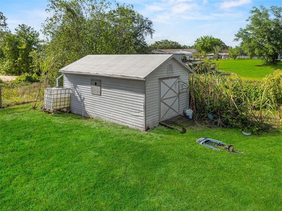 For Sale: $335,000 (5 beds, 2 baths, 1856 Square Feet)