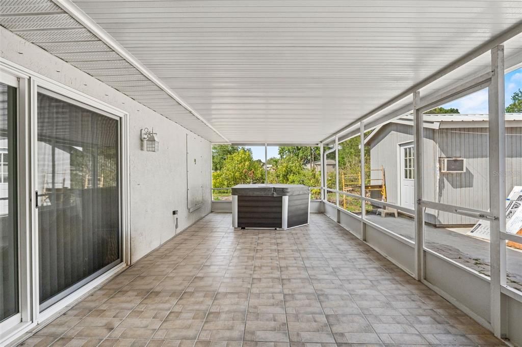 For Sale: $335,000 (5 beds, 2 baths, 1856 Square Feet)