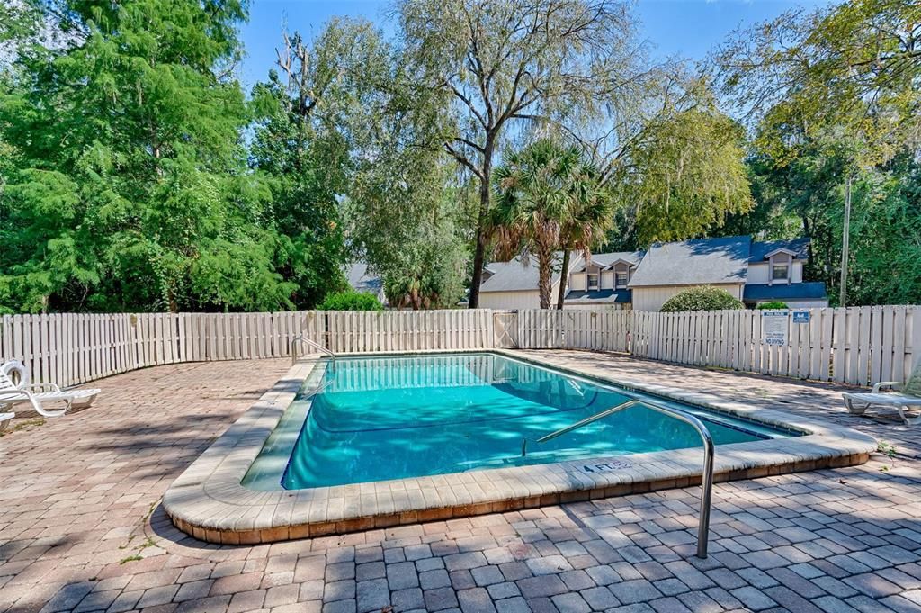 На продажу: $175,000 (3 спален, 2 ванн, 1290 Квадратных фут)