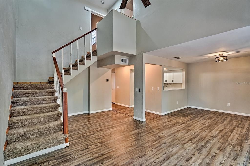 На продажу: $175,000 (3 спален, 2 ванн, 1290 Квадратных фут)