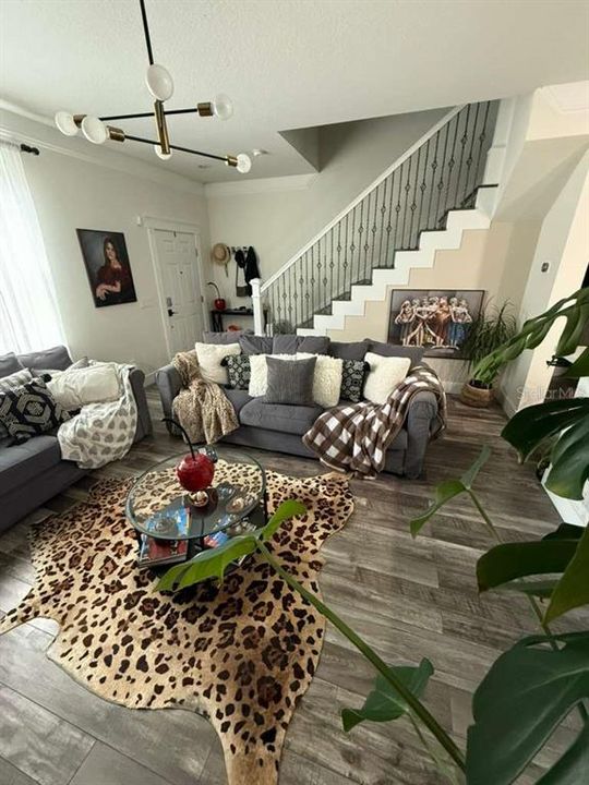 Active With Contract: $398,000 (3 beds, 2 baths, 1480 Square Feet)