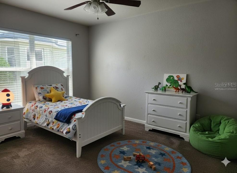 Под контрактом: $245,000 (3 спален, 2 ванн, 1830 Квадратных фут)