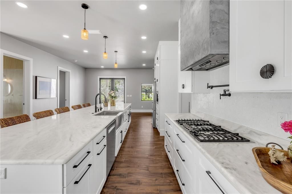 En Venta: $2,650,000 (6 camas, 4 baños, 3353 Pies cuadrados)