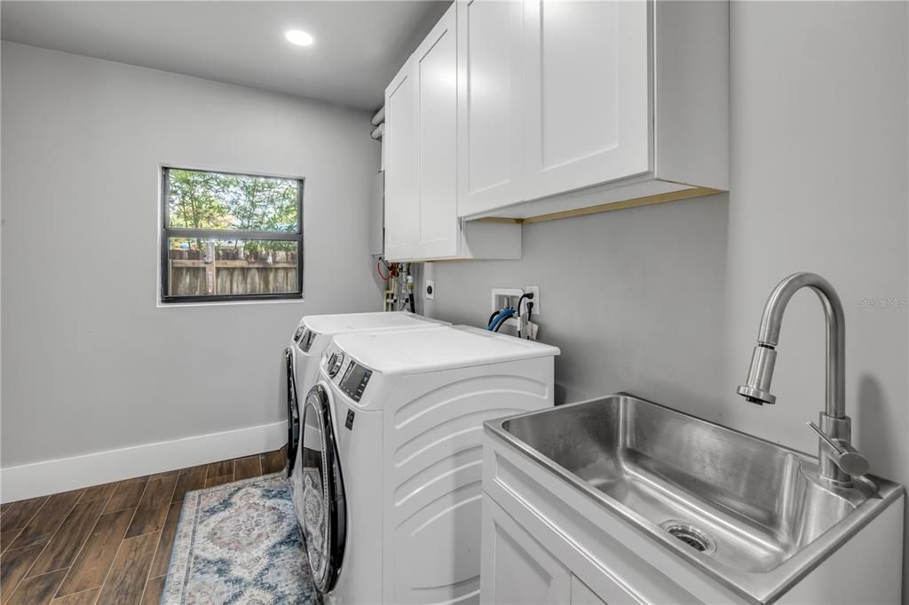 En Venta: $2,650,000 (6 camas, 4 baños, 3353 Pies cuadrados)