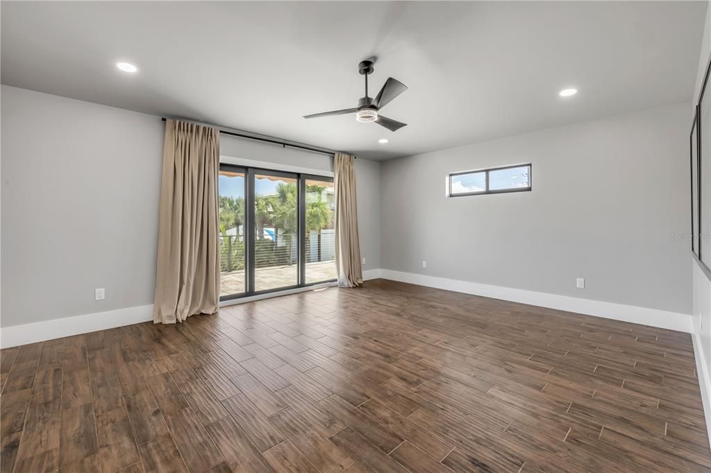 En Venta: $2,650,000 (6 camas, 4 baños, 3353 Pies cuadrados)