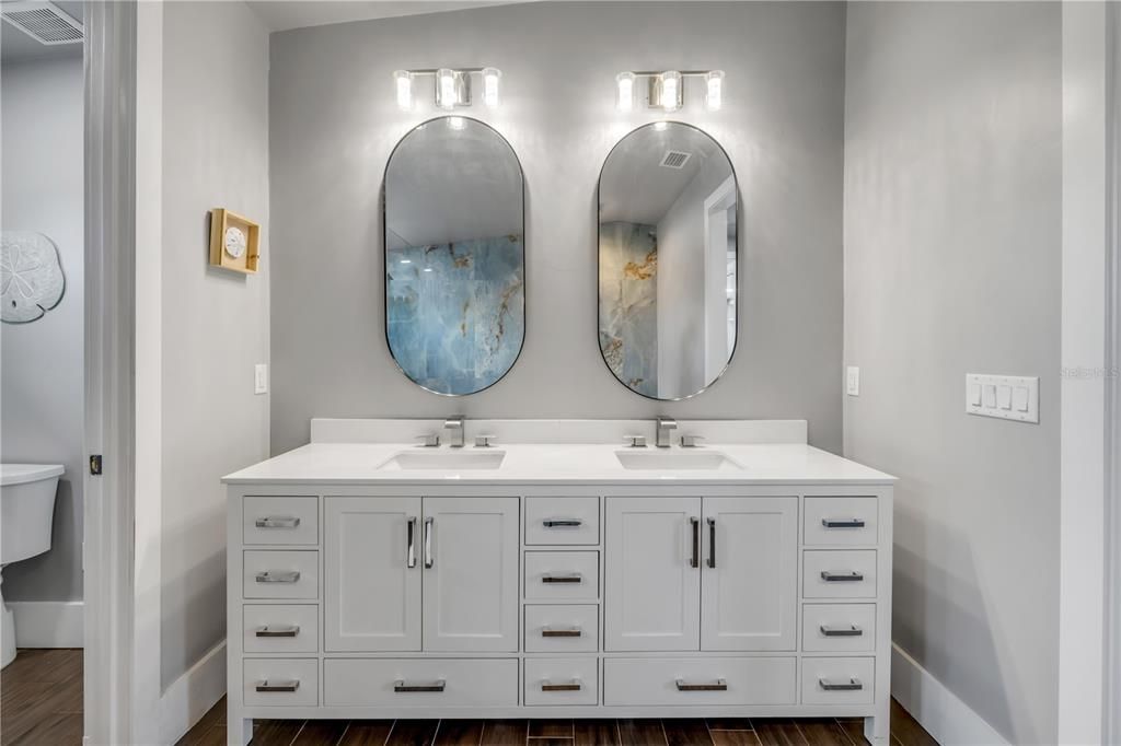 En Venta: $2,650,000 (6 camas, 4 baños, 3353 Pies cuadrados)