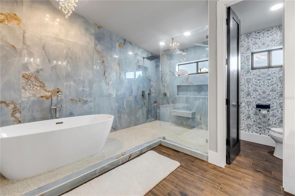 En Venta: $2,650,000 (6 camas, 4 baños, 3353 Pies cuadrados)