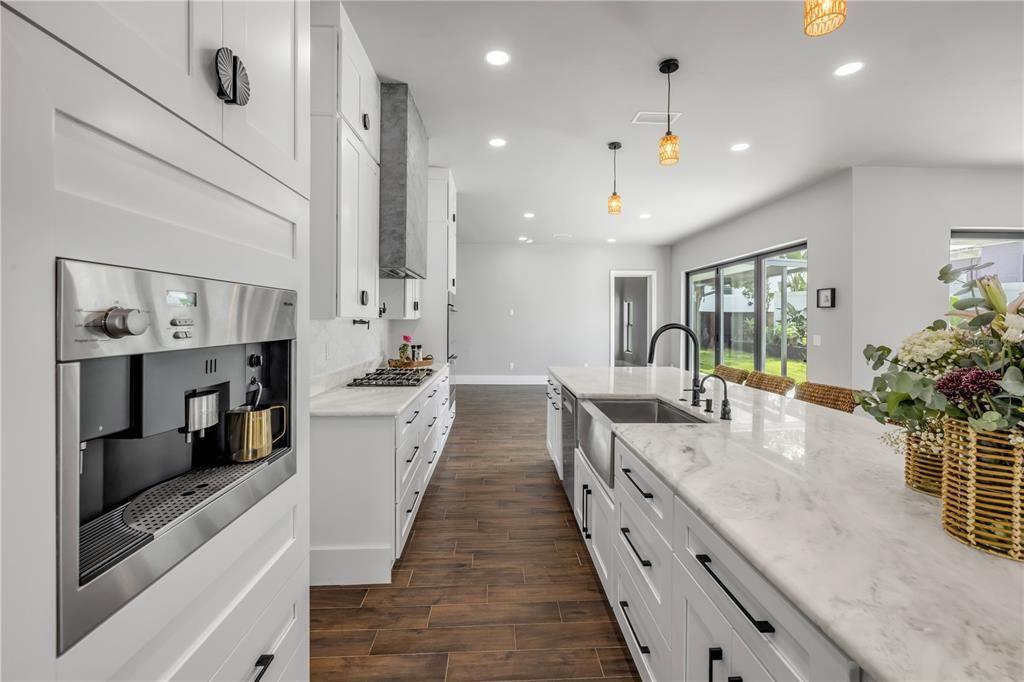 En Venta: $2,650,000 (6 camas, 4 baños, 3353 Pies cuadrados)