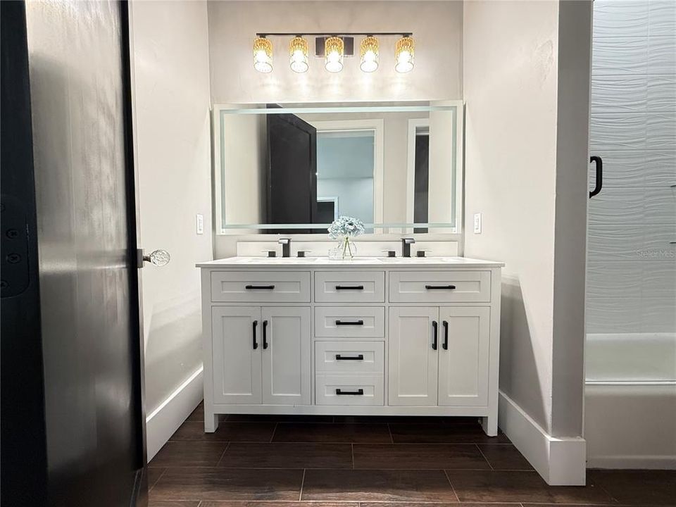 En Venta: $2,650,000 (6 camas, 4 baños, 3353 Pies cuadrados)