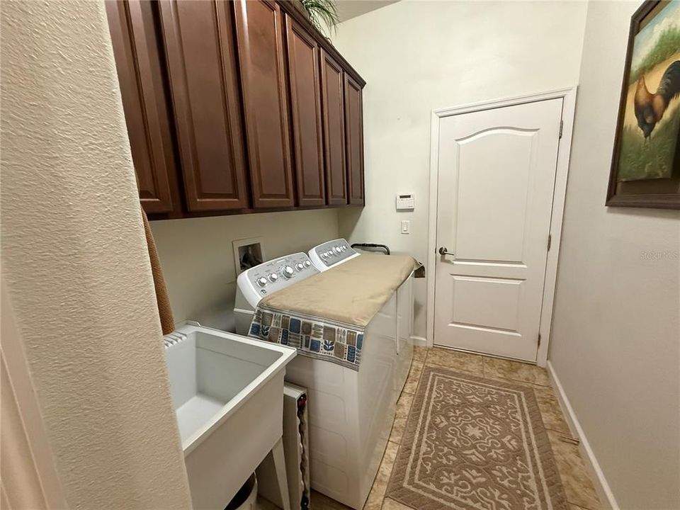 На продажу: $519,900 (4 спален, 3 ванн, 2841 Квадратных фут)