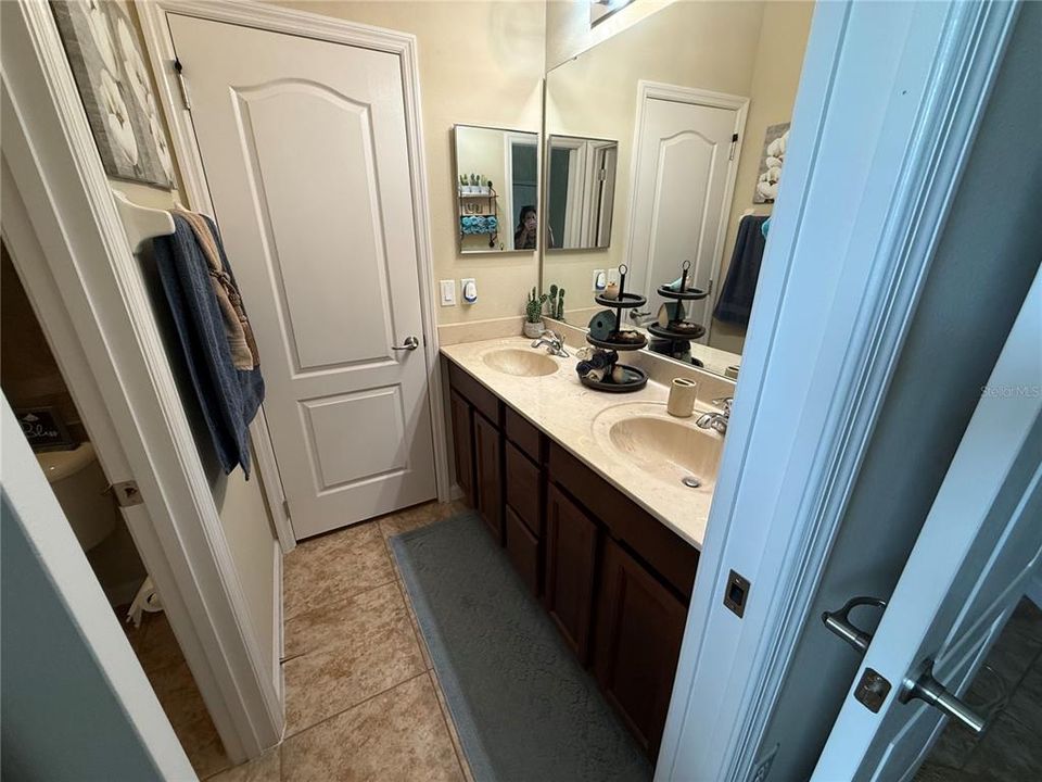 На продажу: $519,900 (4 спален, 3 ванн, 2841 Квадратных фут)