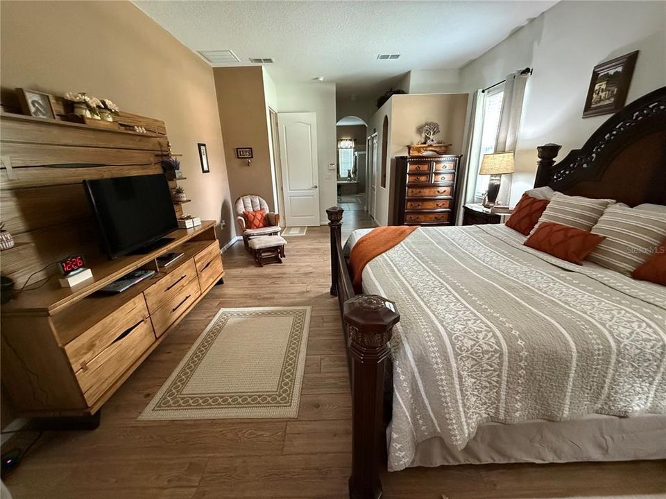 На продажу: $519,900 (4 спален, 3 ванн, 2841 Квадратных фут)