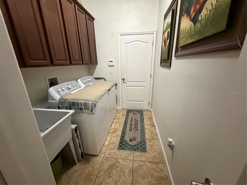 На продажу: $519,900 (4 спален, 3 ванн, 2841 Квадратных фут)