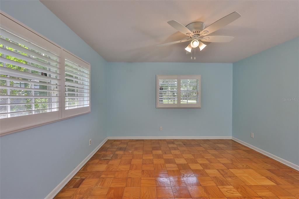 合同活跃: $500,000 (3 贝兹, 2 浴室, 1819 平方英尺)