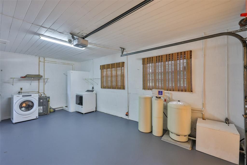 合同活跃: $500,000 (3 贝兹, 2 浴室, 1819 平方英尺)