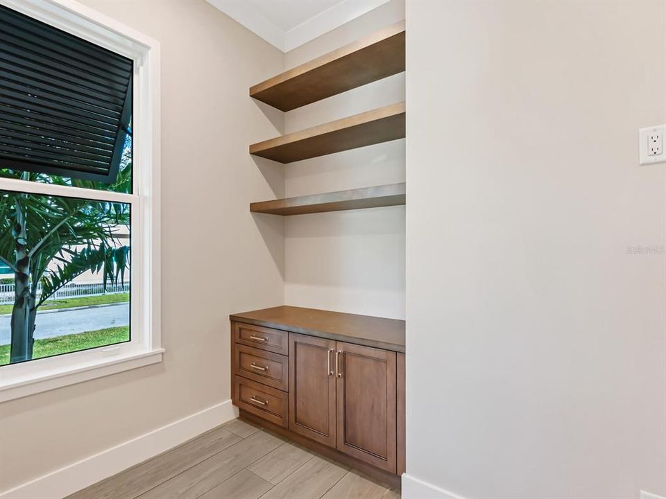 En Venta: $3,618,500 (3 camas, 3 baños, 2757 Pies cuadrados)