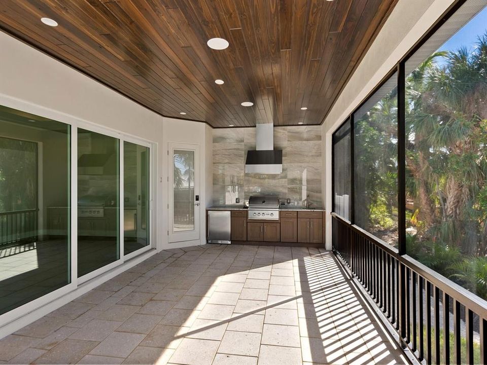 En Venta: $3,618,500 (3 camas, 3 baños, 2757 Pies cuadrados)