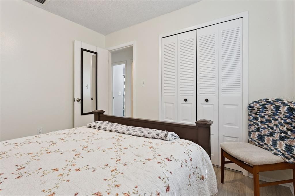 For Sale: $284,900 (3 beds, 1 baths, 972 Square Feet)