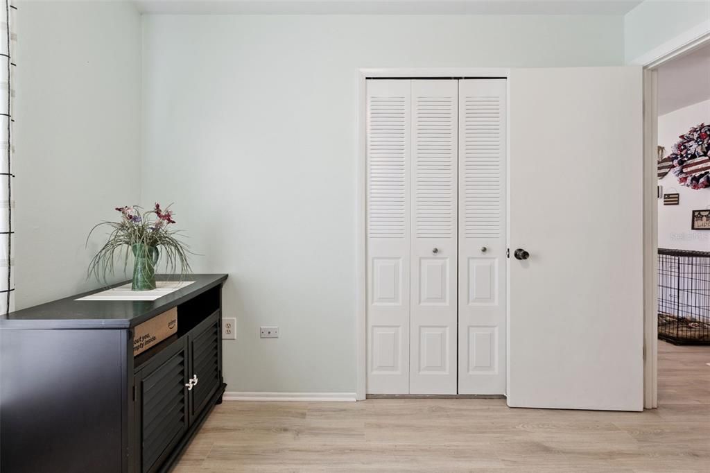 For Sale: $284,900 (3 beds, 1 baths, 972 Square Feet)