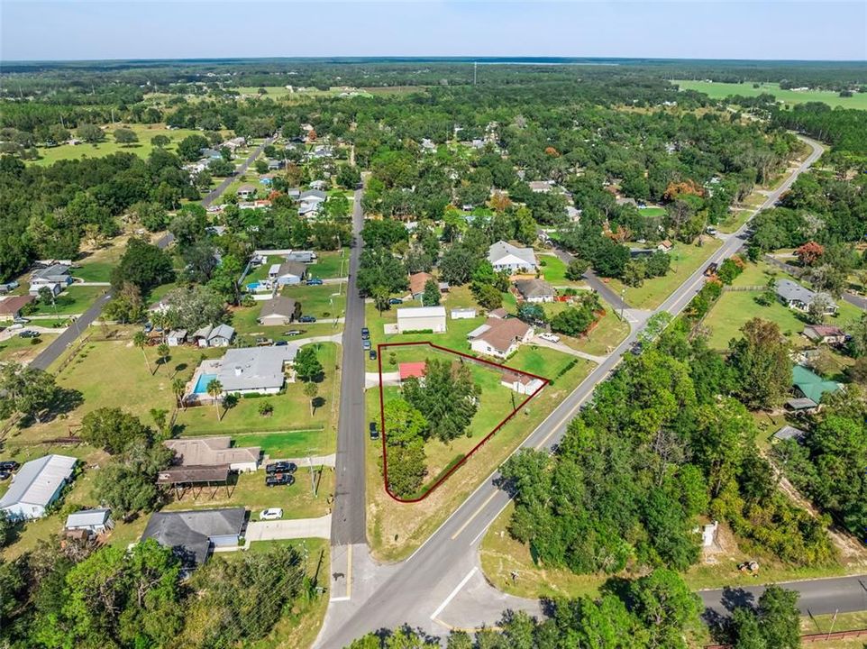 For Sale: $284,900 (3 beds, 1 baths, 972 Square Feet)