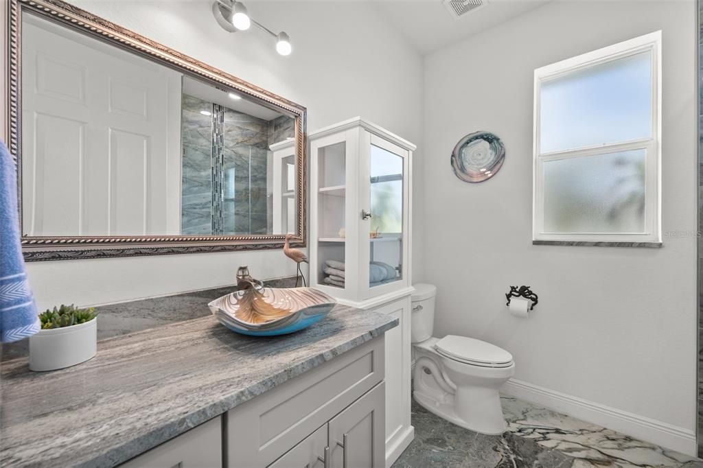 For Sale: $699,000 (3 beds, 3 baths, 2200 Square Feet)