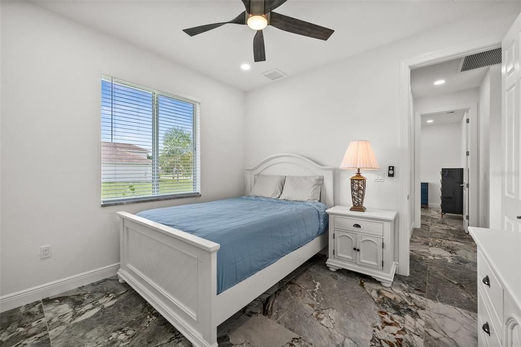 For Sale: $699,000 (3 beds, 3 baths, 2200 Square Feet)