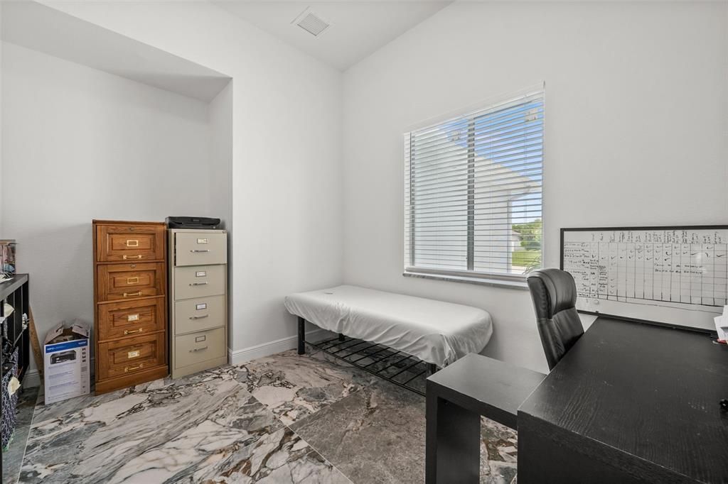 For Sale: $699,000 (3 beds, 3 baths, 2200 Square Feet)