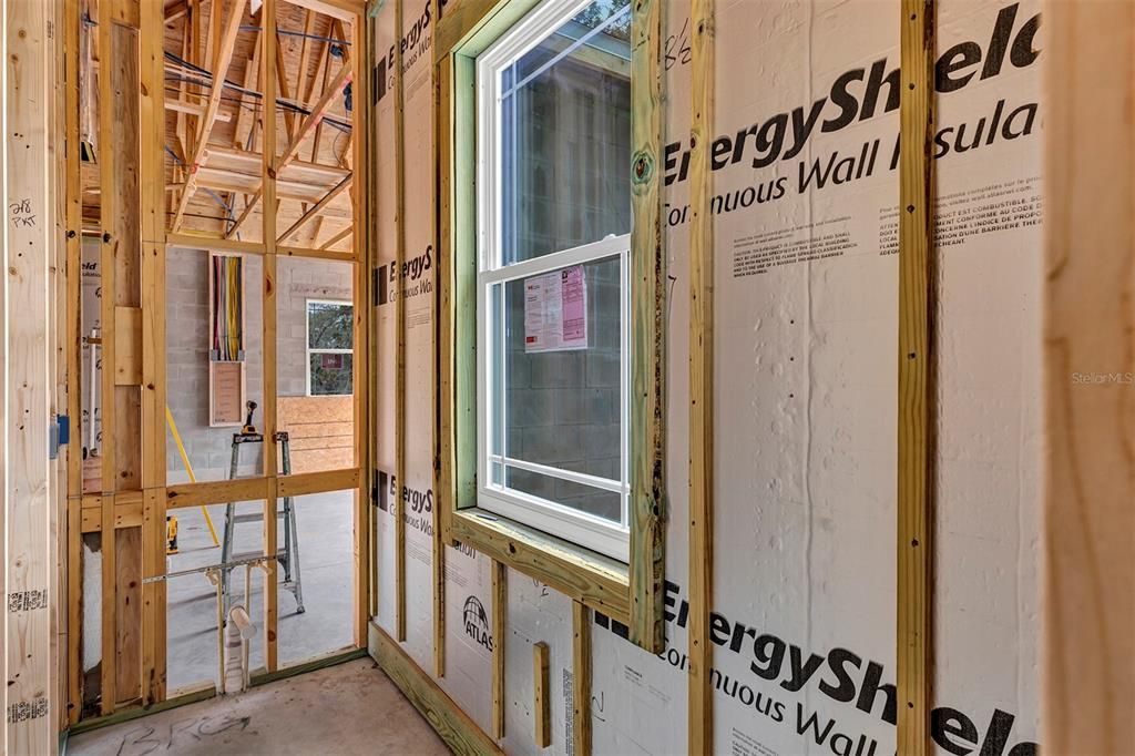 For Sale: $685,000 (3 beds, 2 baths, 2004 Square Feet)