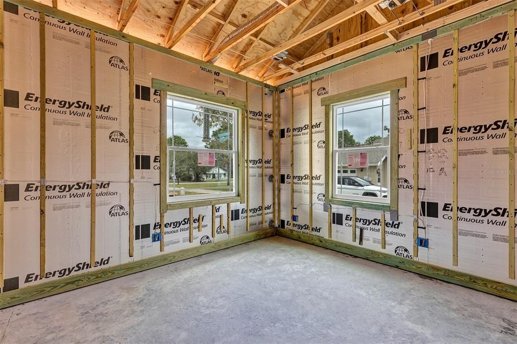 For Sale: $685,000 (3 beds, 2 baths, 2004 Square Feet)