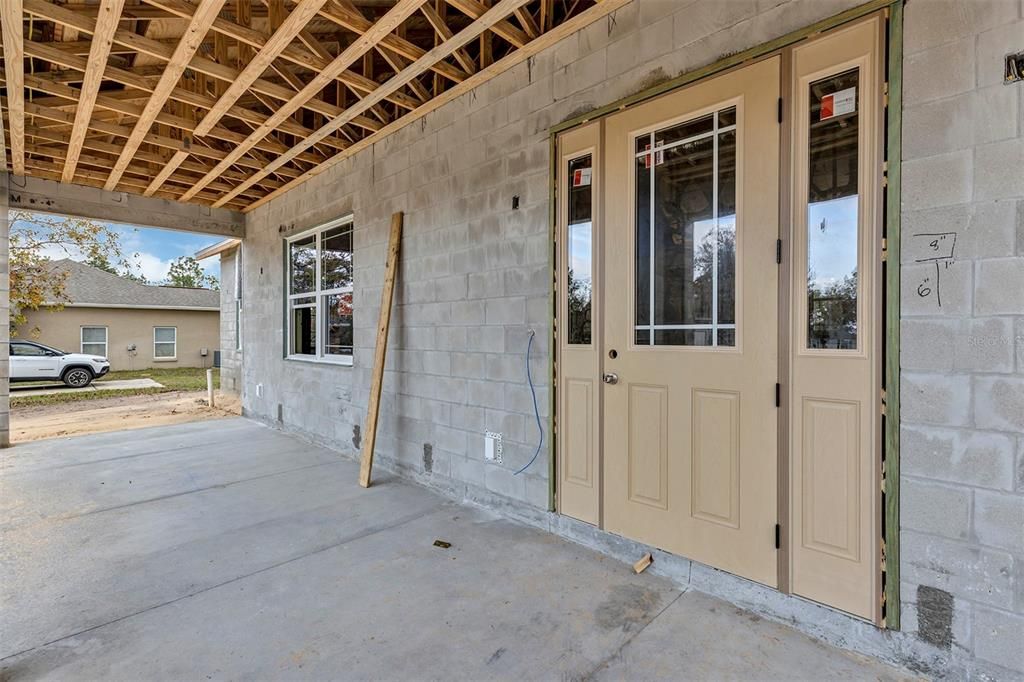 For Sale: $685,000 (3 beds, 2 baths, 2004 Square Feet)