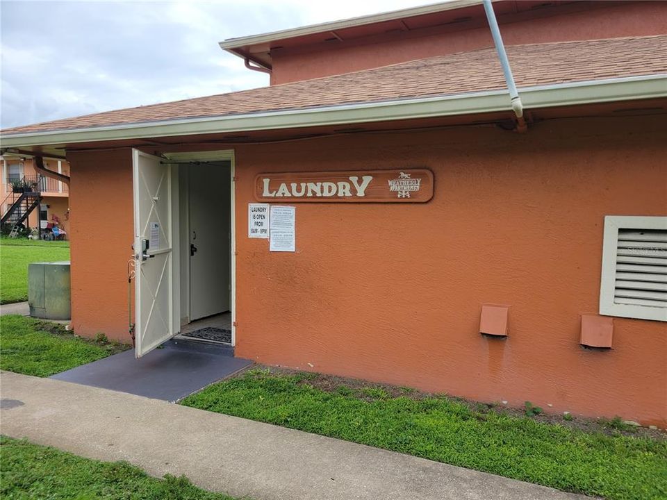 For Sale: $135,000 (2 beds, 1 baths, 930 Square Feet)