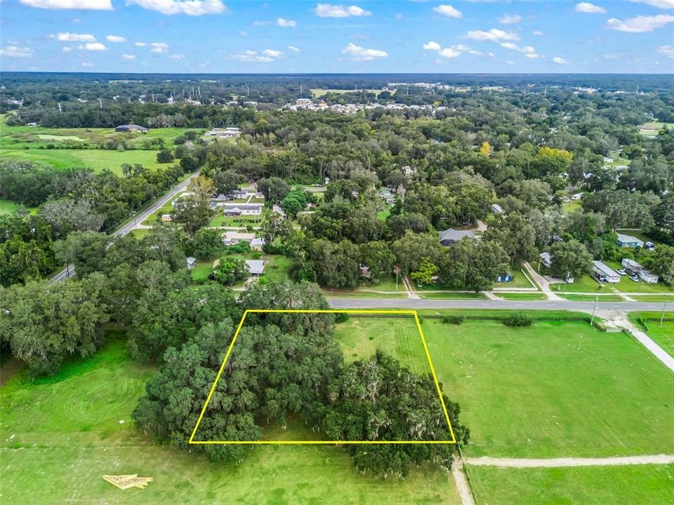 На продажу: $95,000 (1.03 acres)