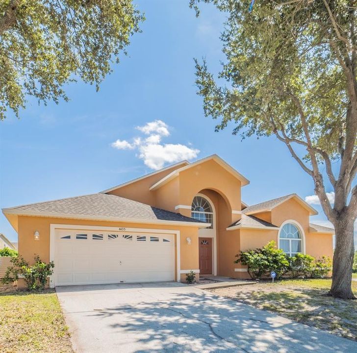 待售: $394,000 (4 贝兹, 2 浴室, 2082 平方英尺)