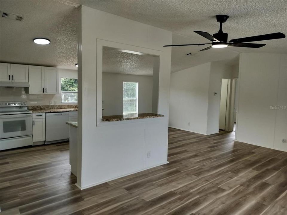 待售: $243,900 (3 贝兹, 2 浴室, 1248 平方英尺)