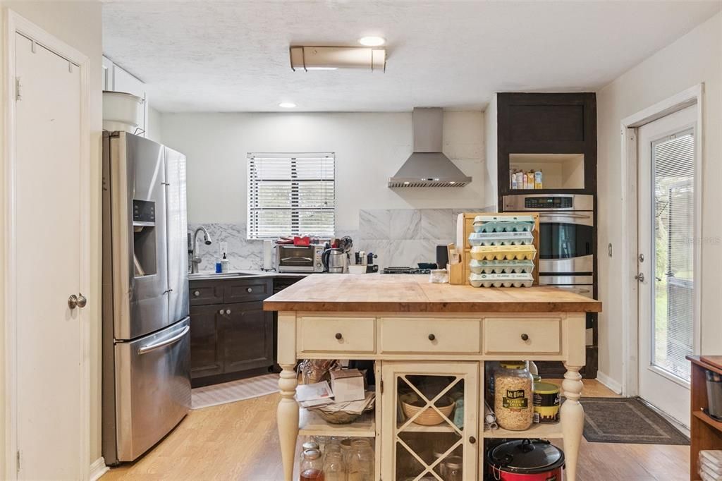 En Venta: $320,000 (3 camas, 2 baños, 1499 Pies cuadrados)